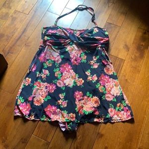 Garnet Hill swim dress navy floral halter 14